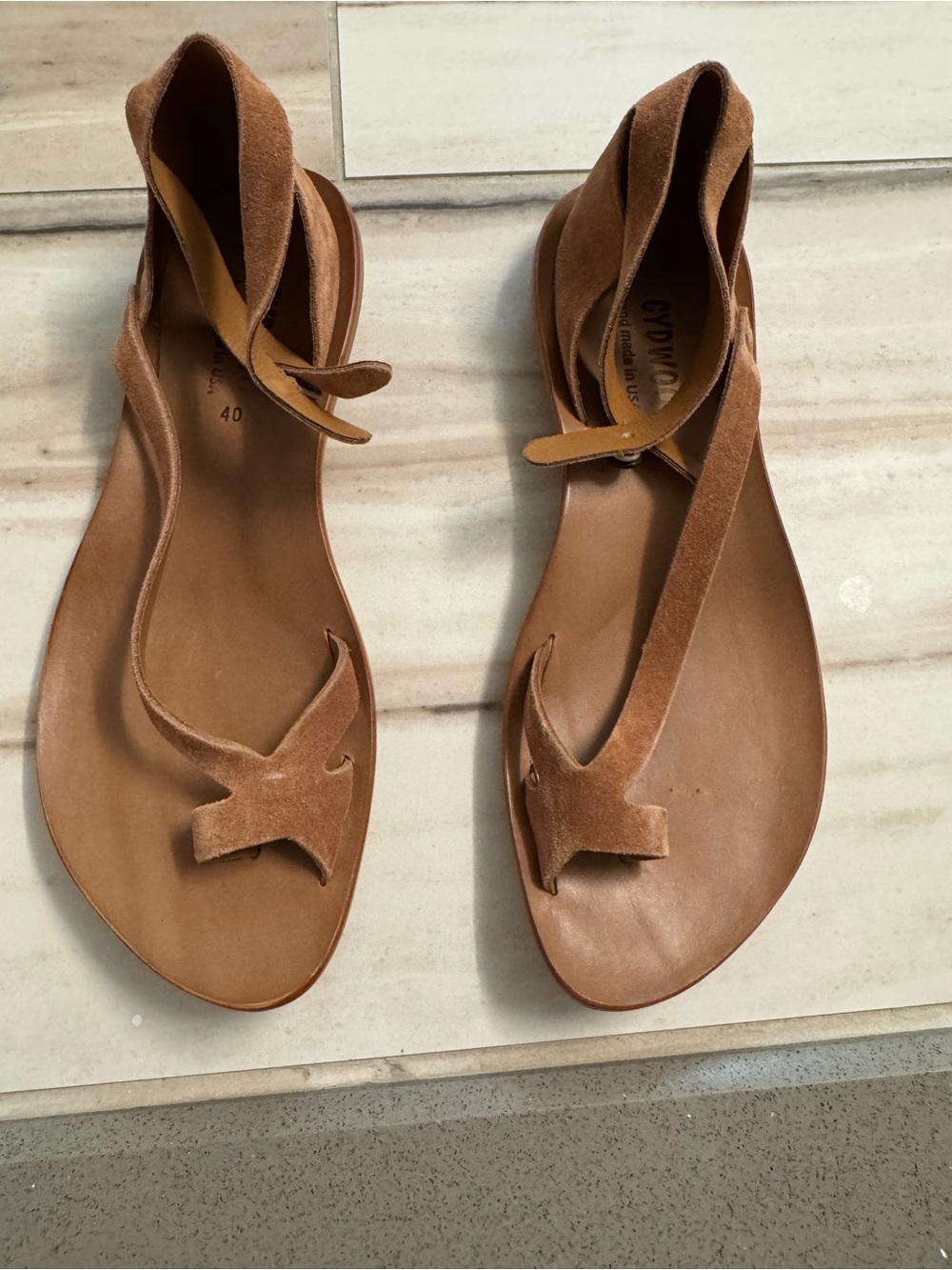 NWOT CYDWOQ NEUTRAL COLOR SANDAL
SZ 40